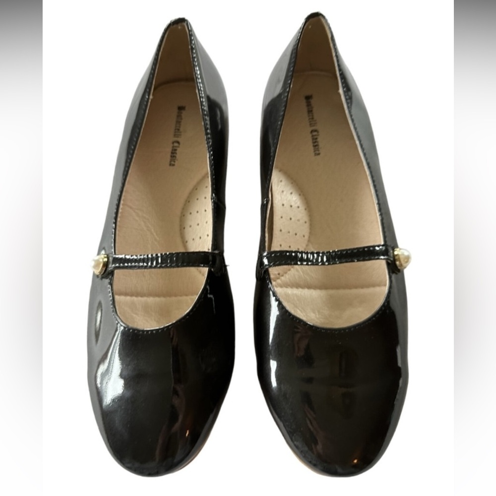 Boutaccelli Classica Leather Cupid Flats